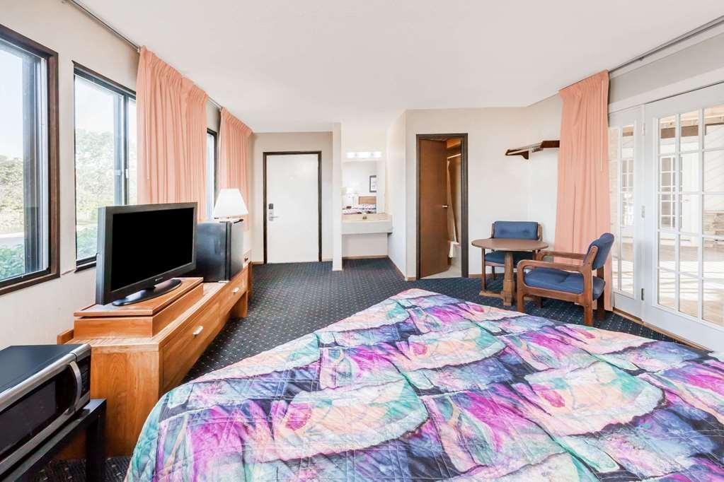 Knights Inn Макіно-Сіті Номер фото